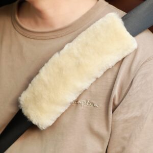 Lambswool Seat Belt Cover